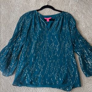 Lilly Pulitzer Matilda silk clip dot top in Evergreen. Size S